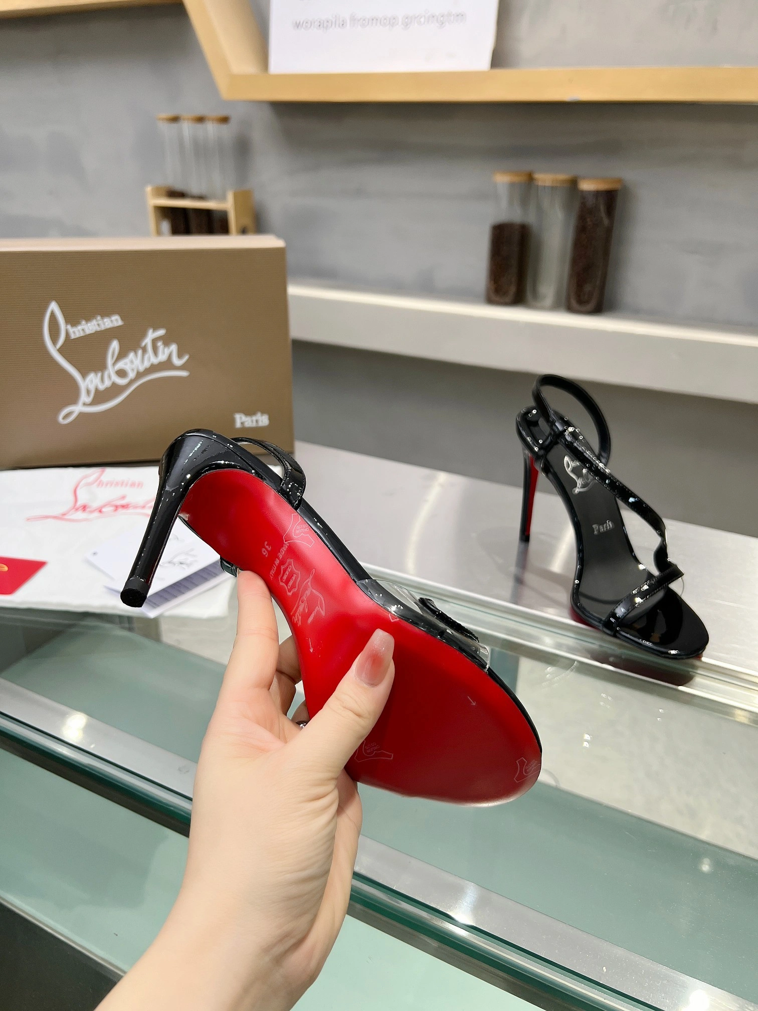 COCO-- 8ou2ou 3210525B439 Heel height：10.5CM sheepskin item:D-X000F1217